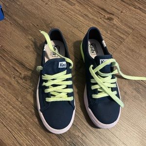 Gently used sneakers for girls
